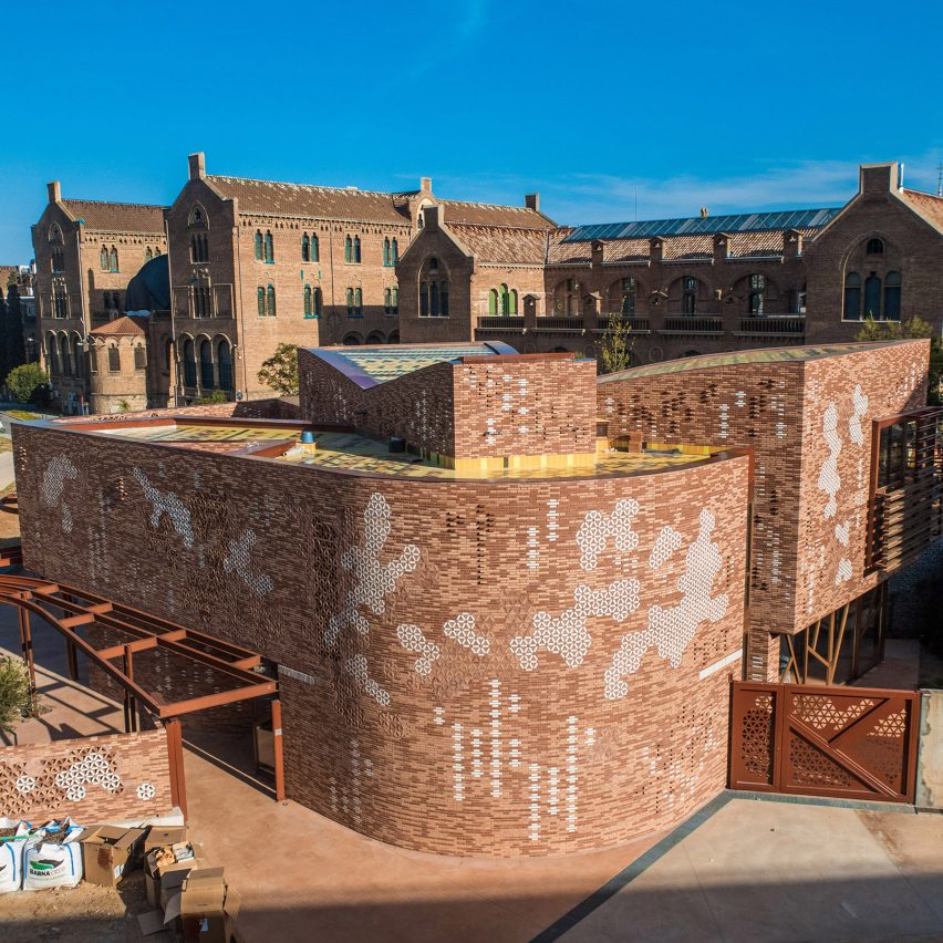Kálida Sant Pau Centre by EMBT and Patricia Urqiuola in Barcelona, Spain