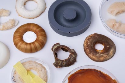 Korvaa headphones by Aivan ar made from six different microbial materials