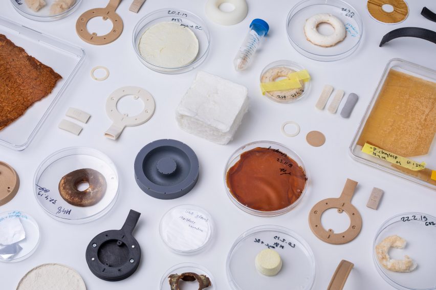 Korvaa headphones by Aivan ar made from six different microbial materials