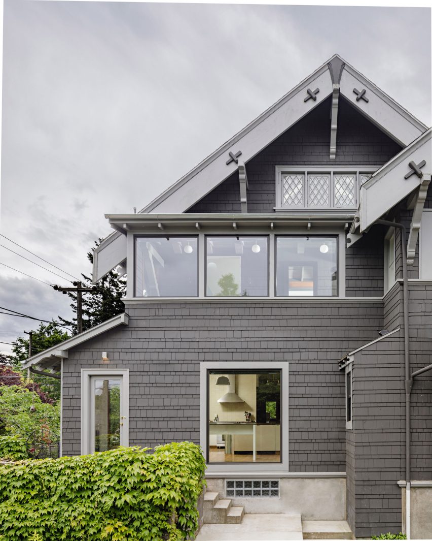 Lincoln Street Residence by Beebe Skidmore