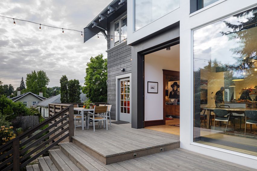 Lincoln Street Residence by Beebe Skidmore