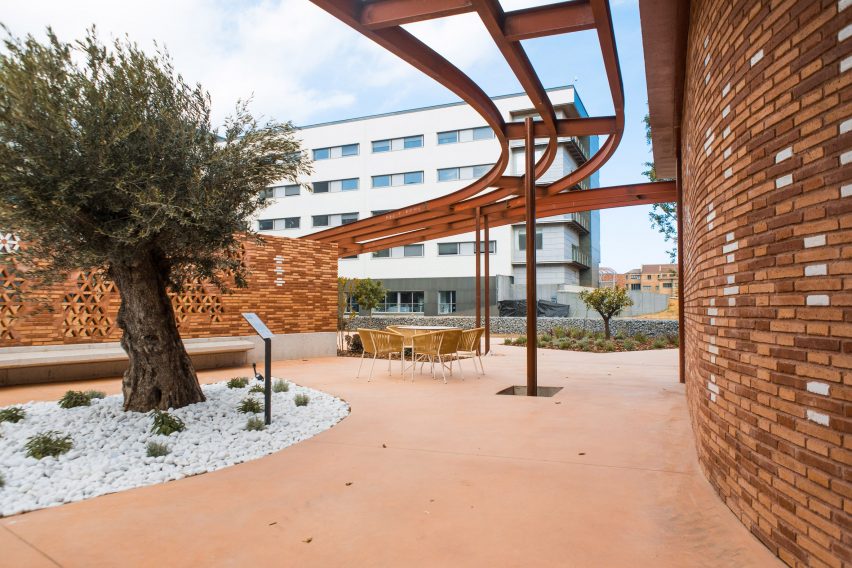 Kálida Sant Pau Centre by EMBT and Patricia Urqiuola in Barcelona, Spain