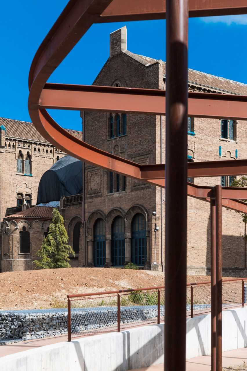 Kálida Sant Pau Centre by EMBT and Patricia Urqiuola in Barcelona, Spain