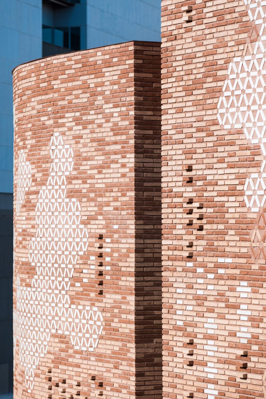 Kálida Sant Pau Centre by EMBT and Patricia Urqiuola in Barcelona, Spain