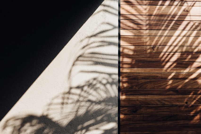 Lo Sereno Casa De Playa beach resort by Nicolas Sainz and Jorge Gonzalez Parcero in Troncones, Mexico