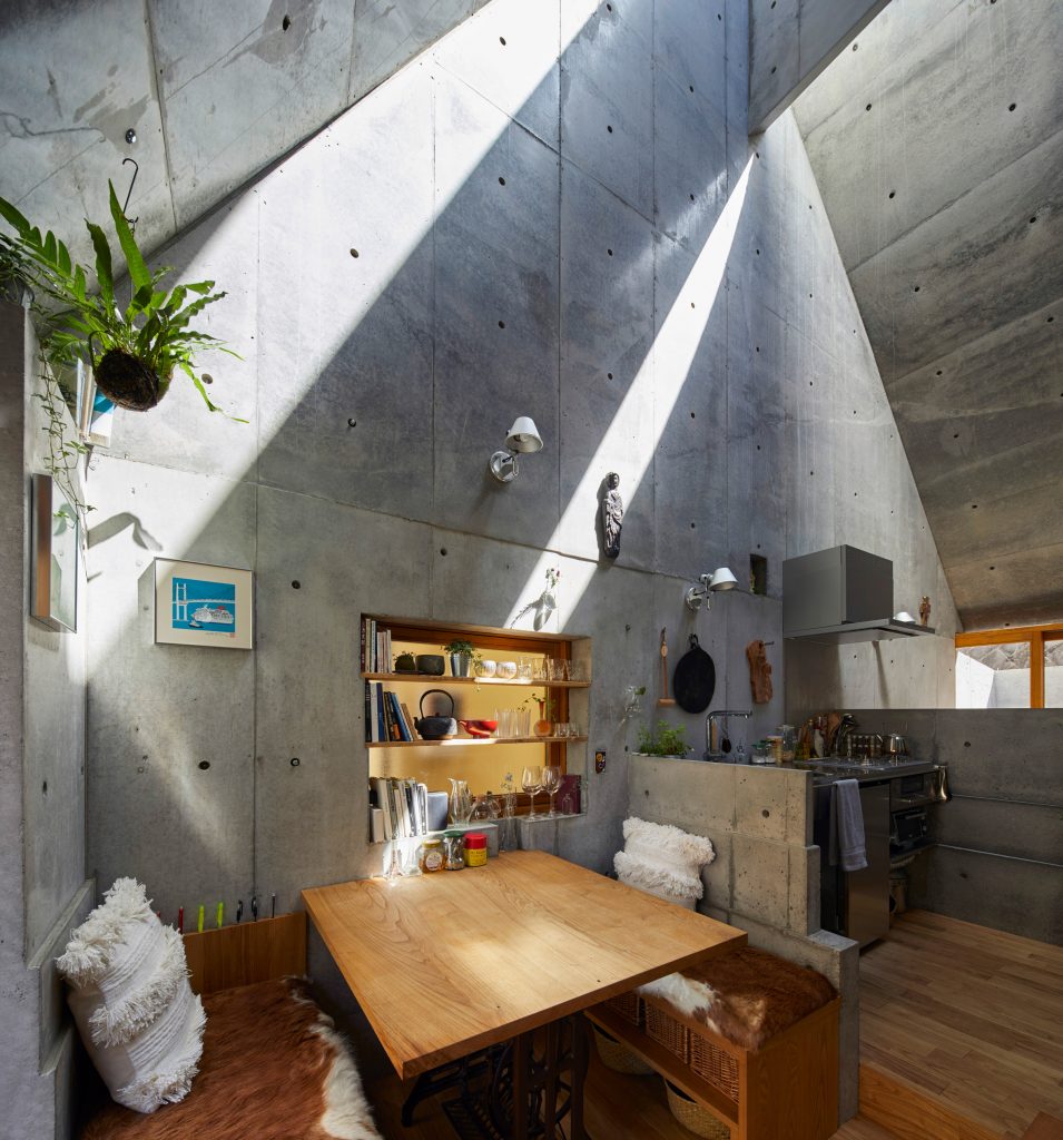 Love2 House by Takeshi Hosaka in Tokyo Japan
