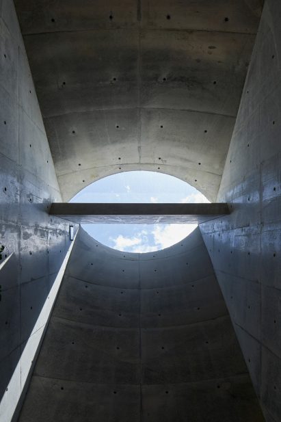 Love2 House by Takeshi Hosaka in Tokyo Japan