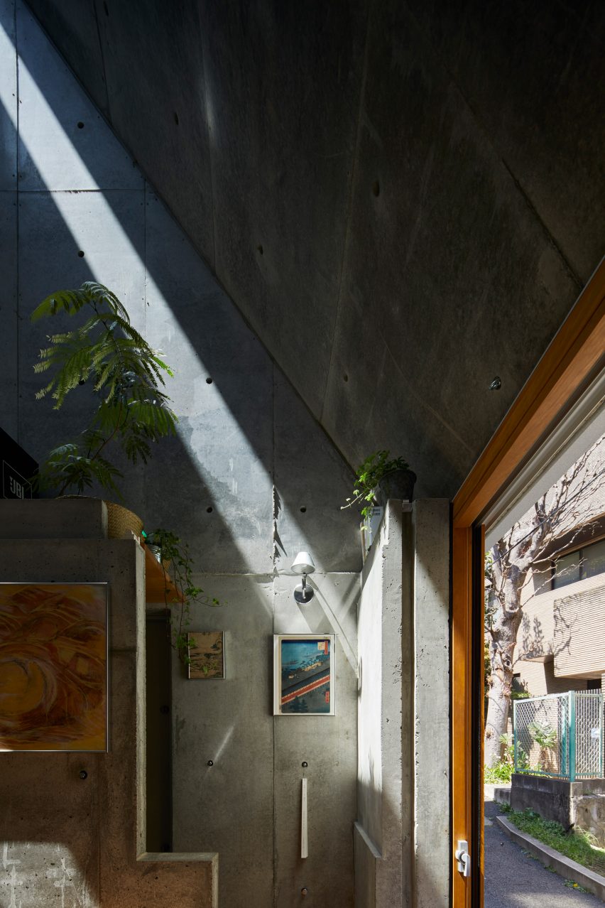 Love2 House by Takeshi Hosaka in Tokyo Japan