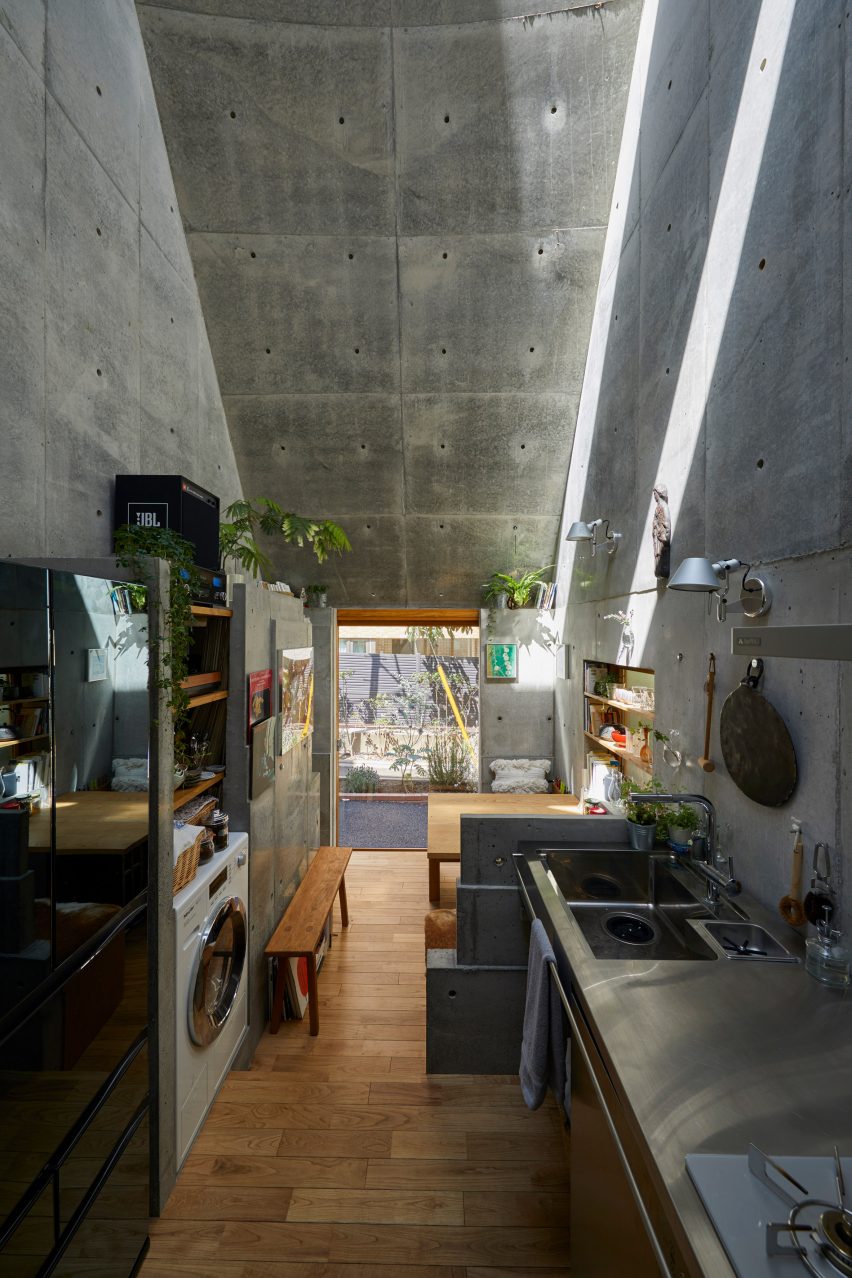 Love2 House by Takeshi Hosaka in Tokyo Japan