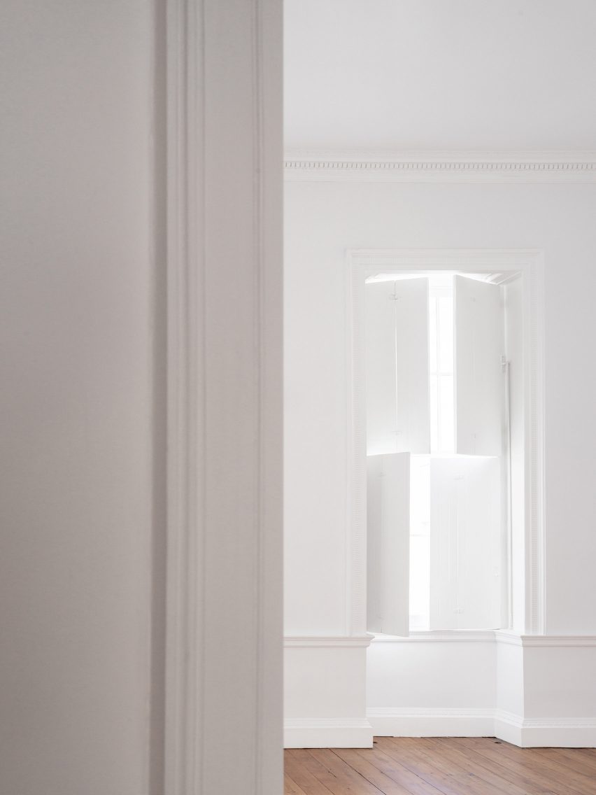 Mayfair apartment by HASA Architects