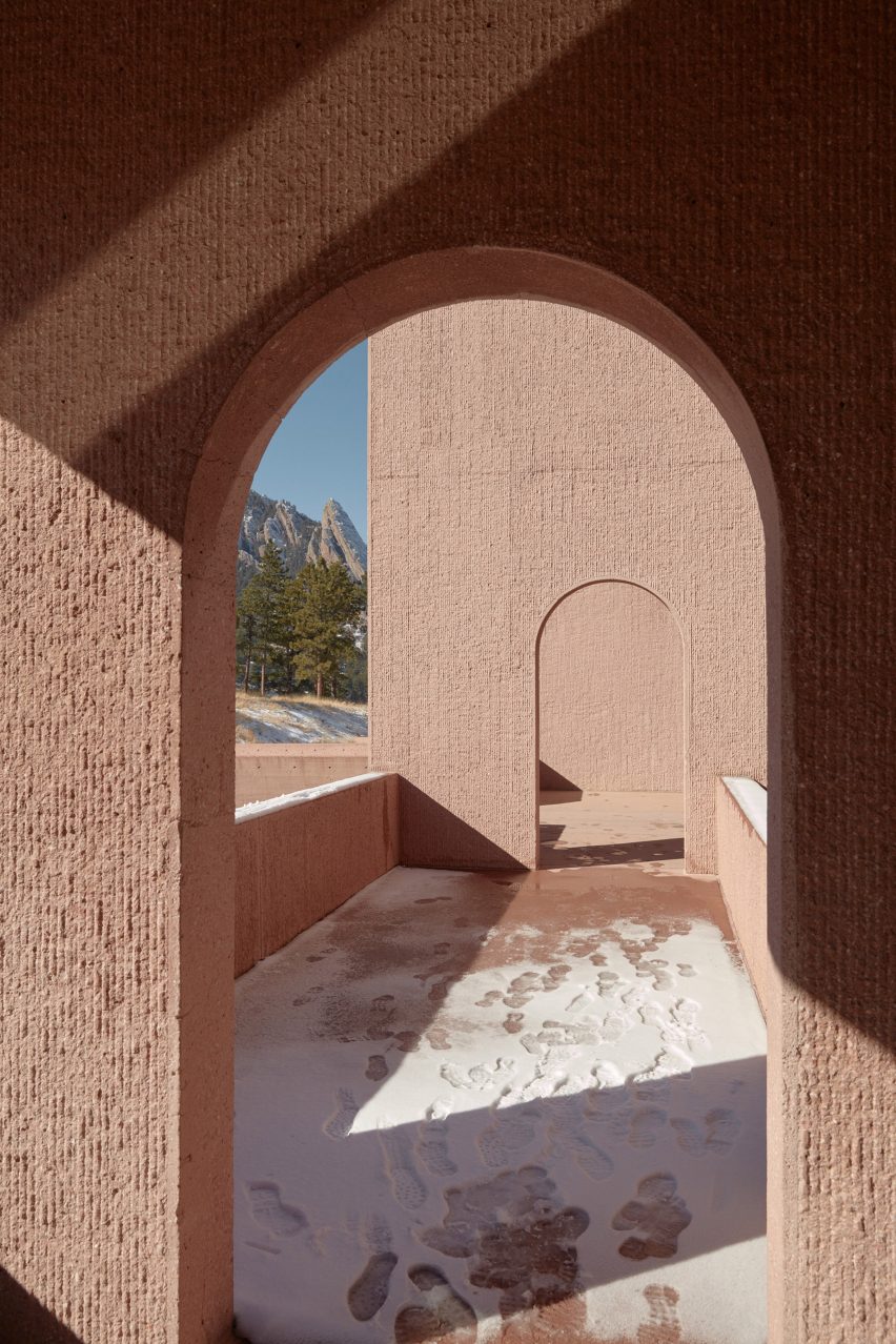 IM Pei's Mesa Lab photographed by Tom Ross