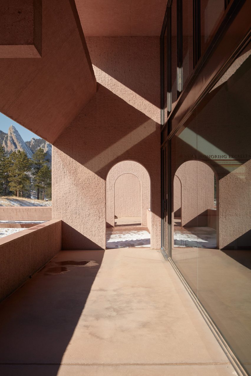 IM Pei's Mesa Lab photographed by Tom Ross