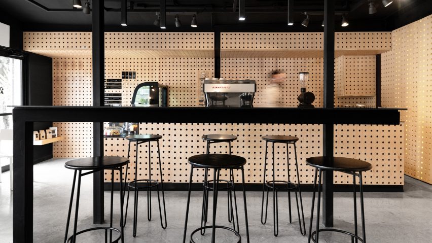 Negro Blanco Cafe by Estudio Yeye in Chihuahua, Mexico