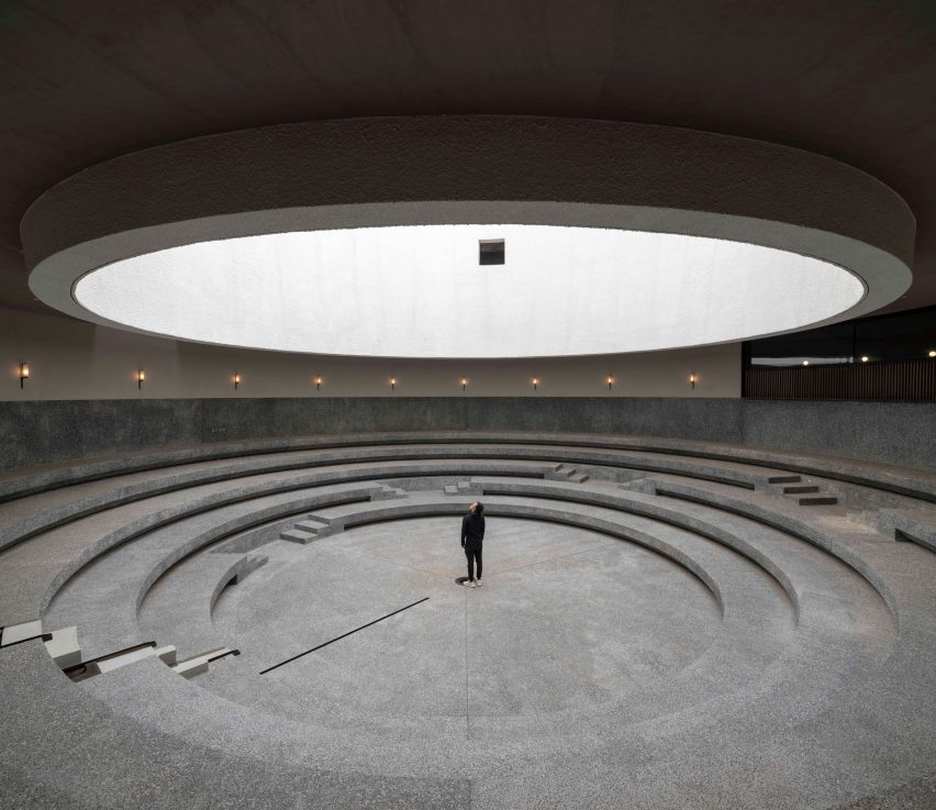 Neri&Hu reveals Aranya Art Center in Qinhuangdao