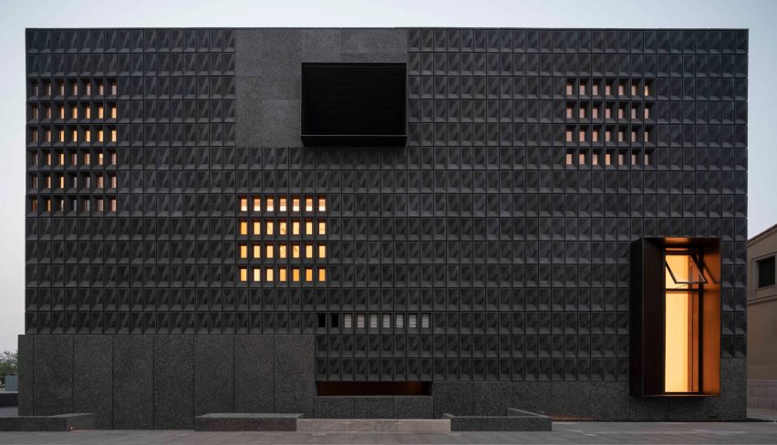 Neri&Hu reveals Aranya Art Center in Qinhuangdao