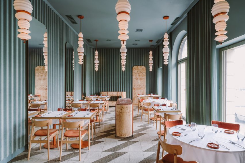 Opasły Tom restaurant by Buck Studio