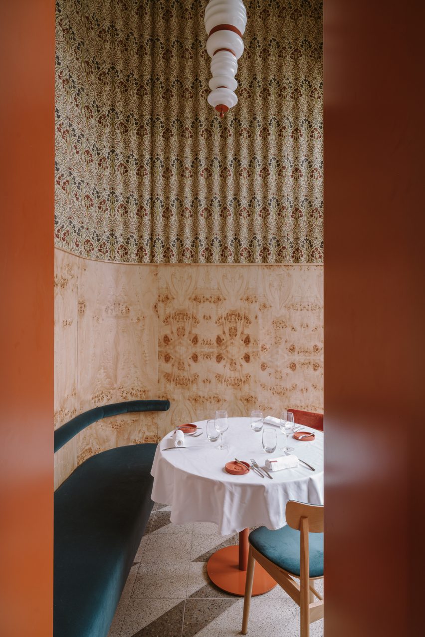 Opasły Tom restaurant by Buck Studio