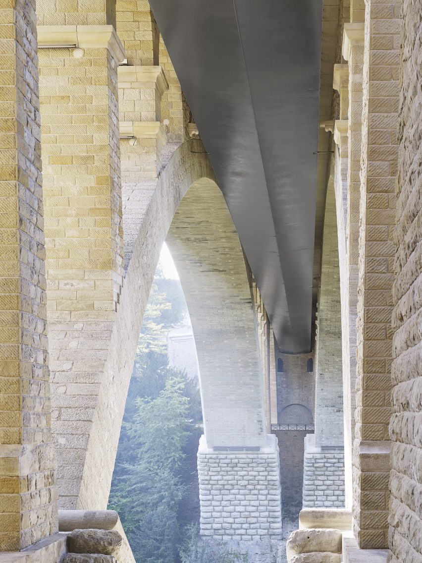 Passerelle Pont Adolphe by CBA Architects