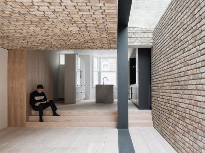 Repoussoir house extension by Con Form Architects