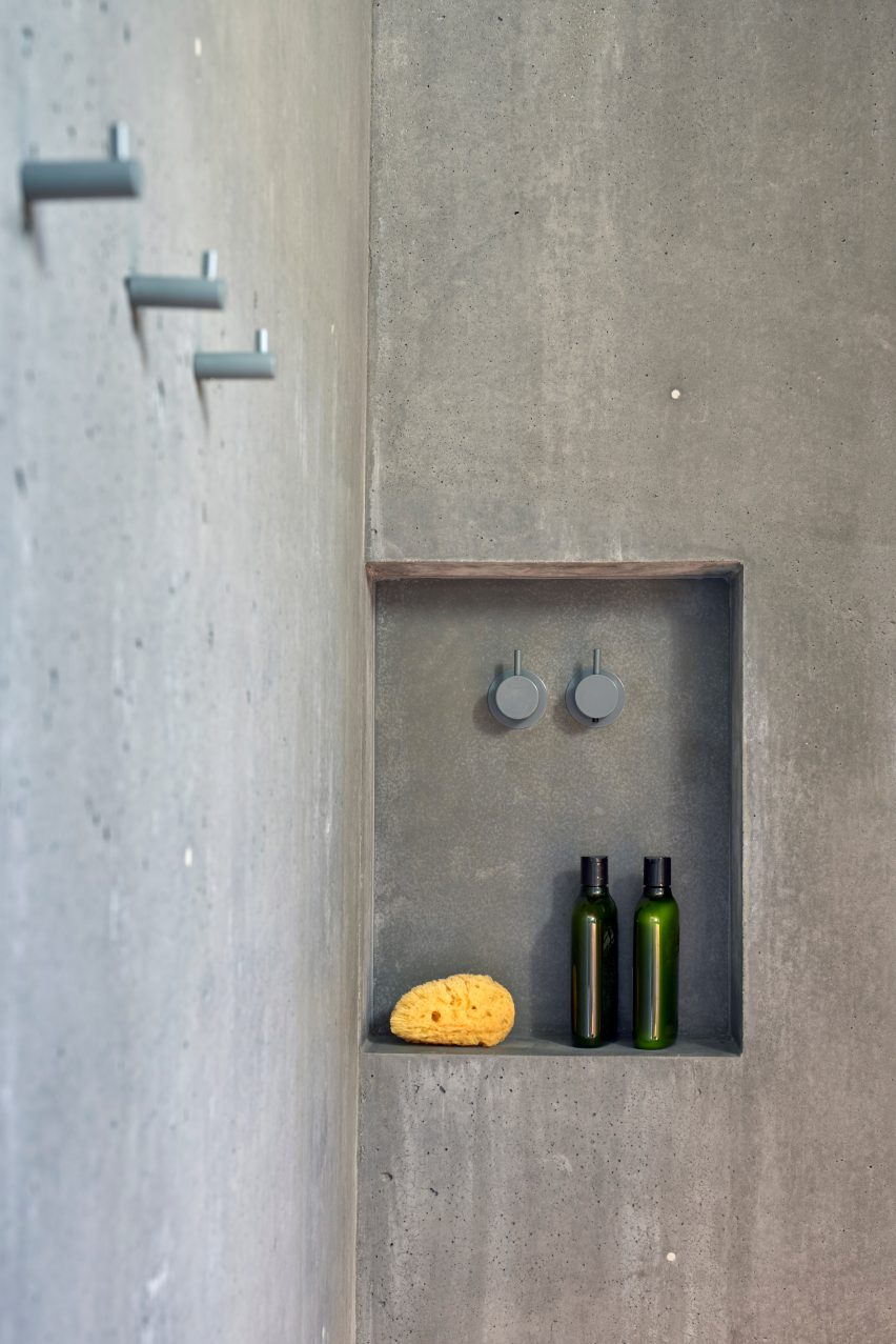 Ridge House residence by Mork Ulnes Architects in Sonoma, California