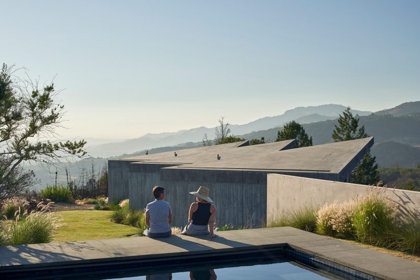 Ridge House residence by Mork Ulnes Architects in Sonoma, California