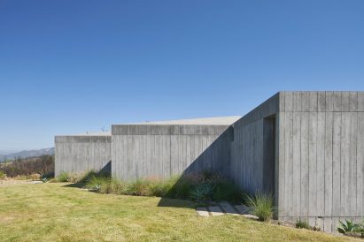 Ridge House residence by Mork Ulnes Architects in Sonoma, California