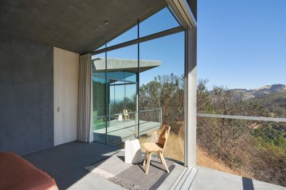 Ridge House residence by Mork Ulnes Architects in Sonoma, California