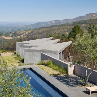Ridge House residence by Mork Ulnes Architects in Sonoma, California