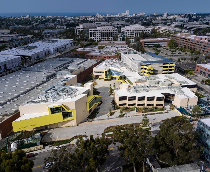 KCRW Media Center in Santa Monica by CWA