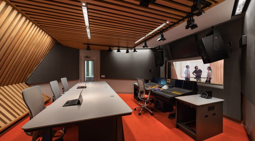 KCRW Media Center in Santa Monica by CWA