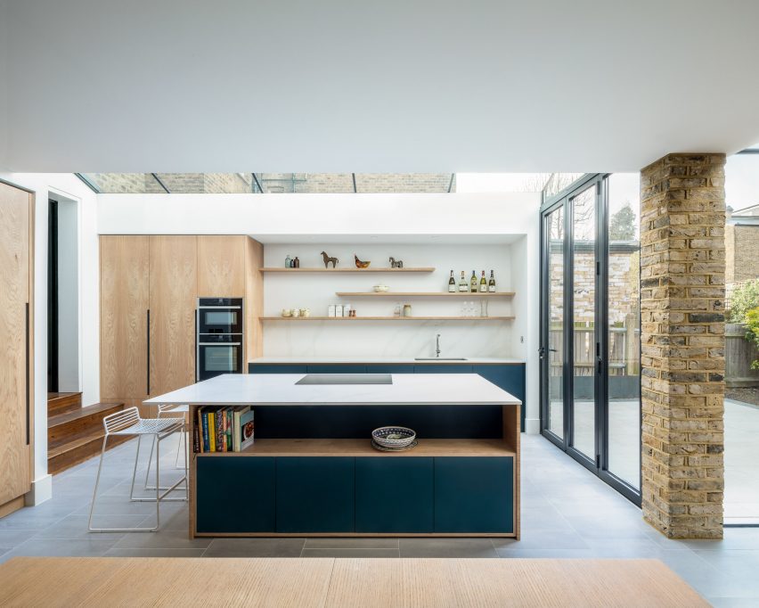 Snug House by Proctor & Shaw
