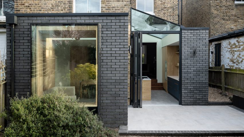 Snug House by Proctor & Shaw