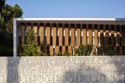 Split House by Pitsou Kedem Architects