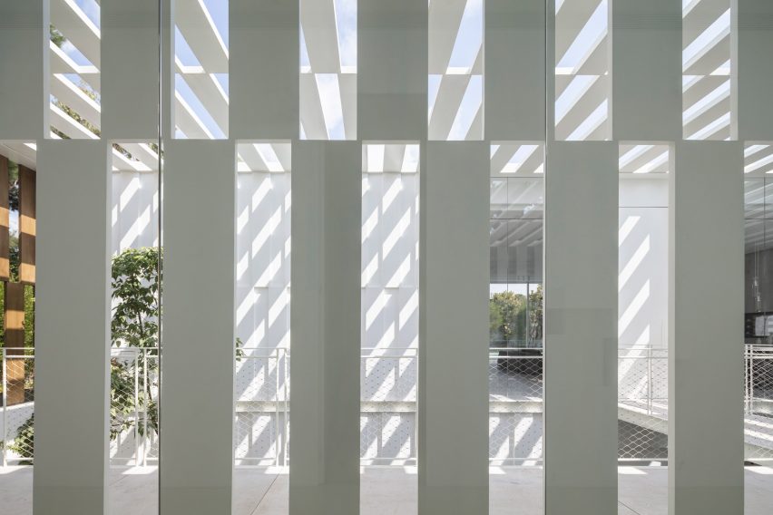 Split House by Pitsou Kedem Architects
