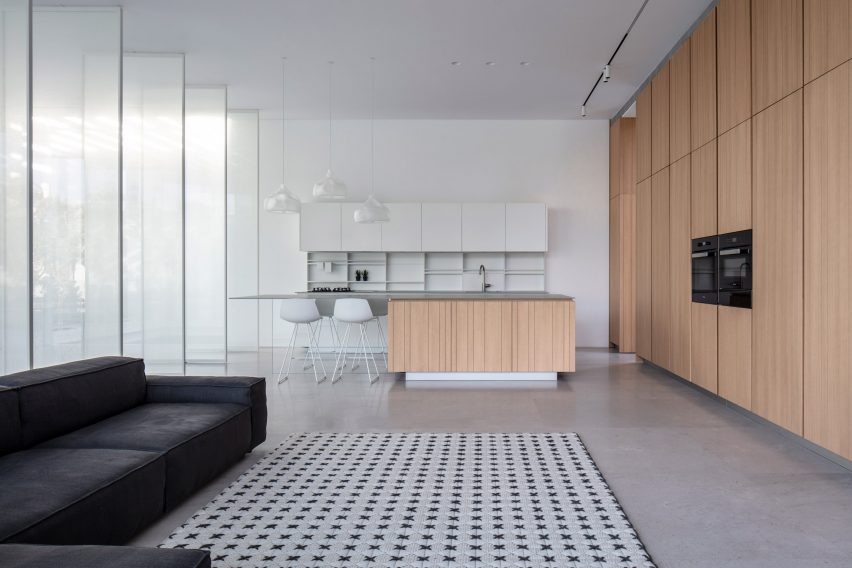 Split House by Pitsou Kedem Architects