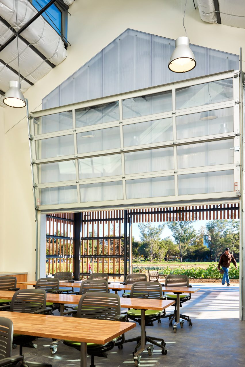 Stanford University educational farm in Silicon Valley, California by CAW Architects