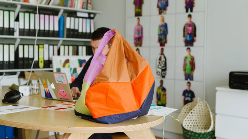 The Six-Colour New Shopping Bag by Susan Bijl for Hay with Bertjan Pot