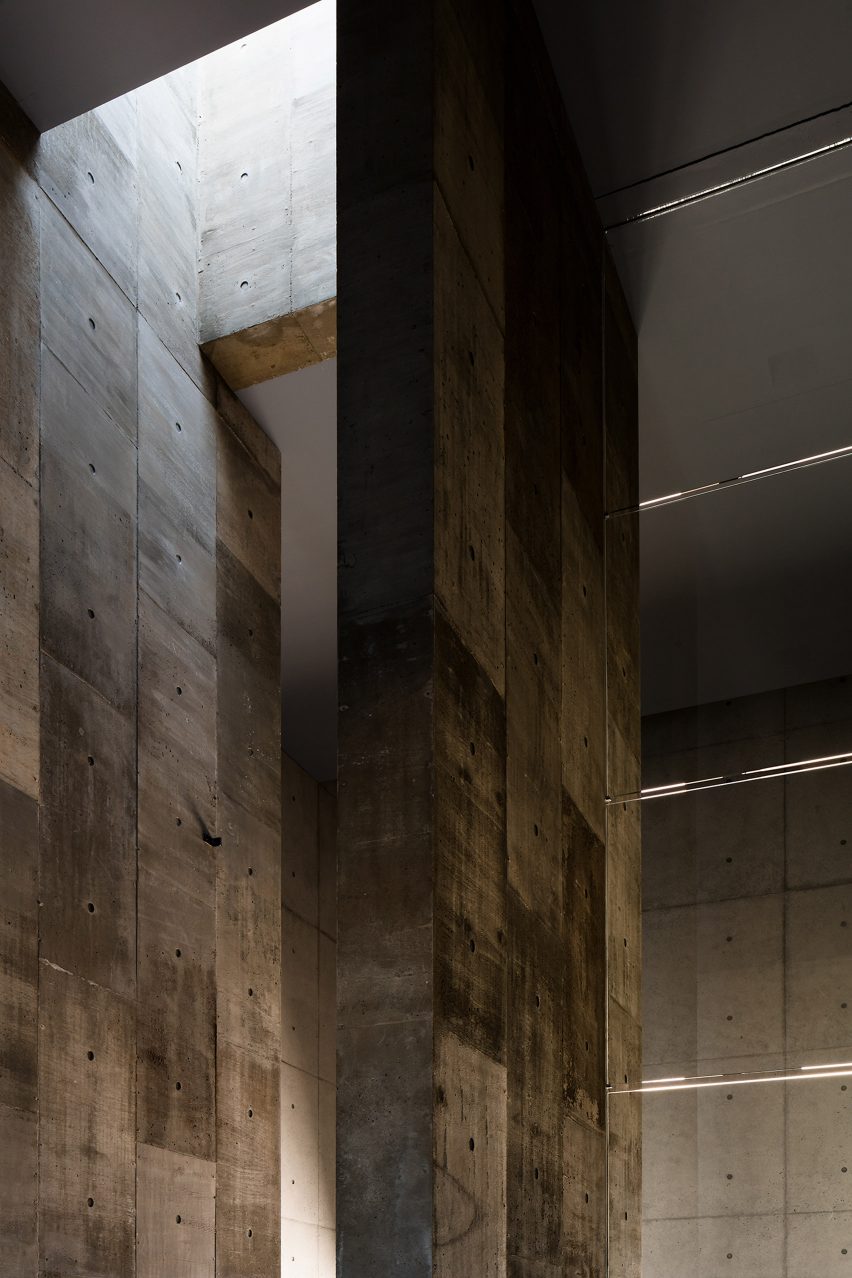 Tranquil House by FORM Kouichi Kimura Architects