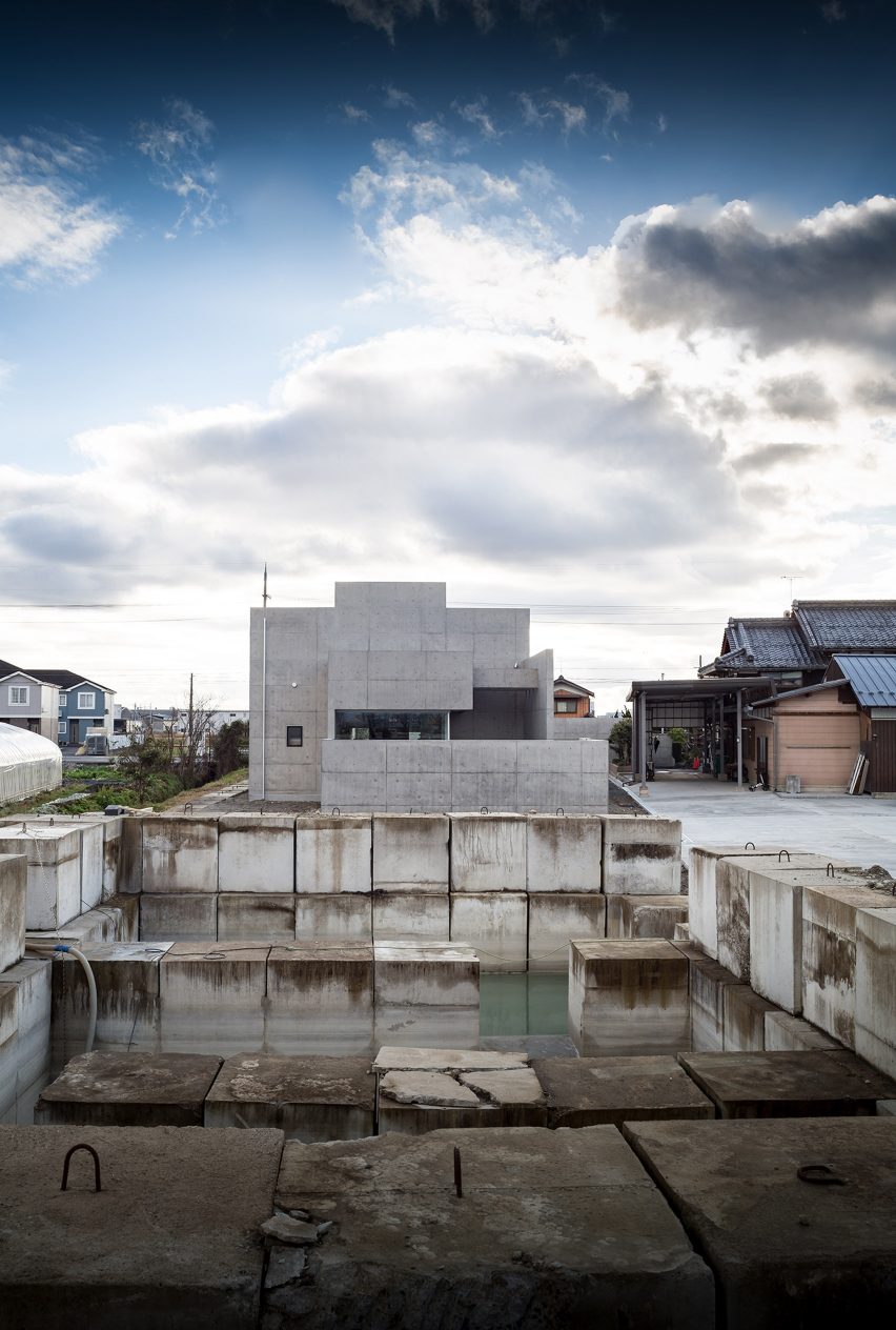 Tranquil House by FORM Kouichi Kimura Architects