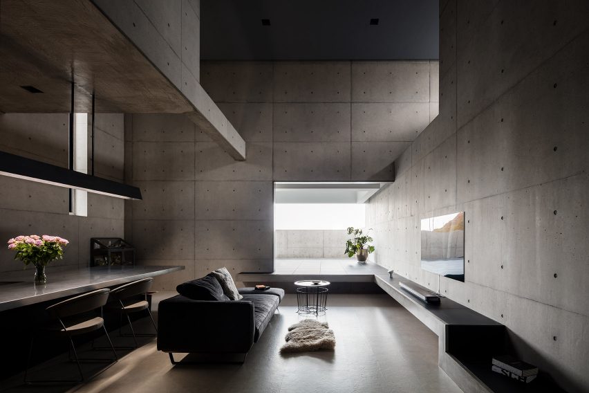 Tranquil House by FORM Kouichi Kimura Architects