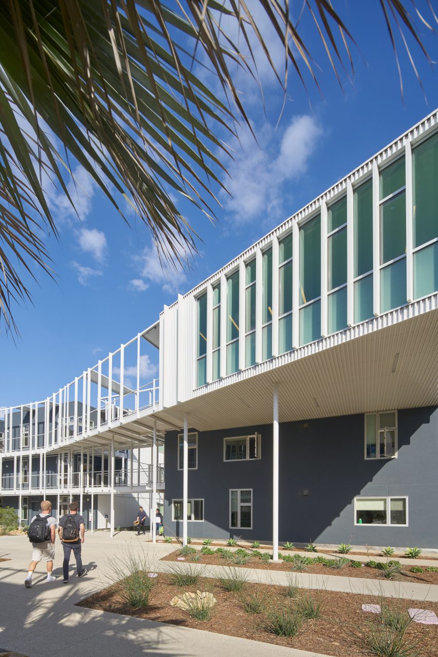 UCSB San Joaquin student housing by LOHA