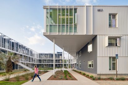 UCSB San Joaquin student housing by LOHA