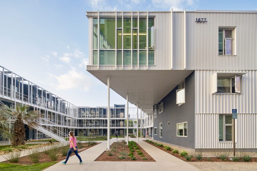 UCSB San Joaquin student housing by LOHA