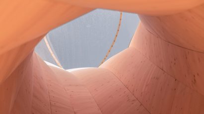 University of Stuttgart makes Urbach Tower from self-shaping wood
