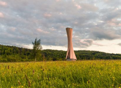 University of Stuttgart makes Urbach Tower from self-shaping wood