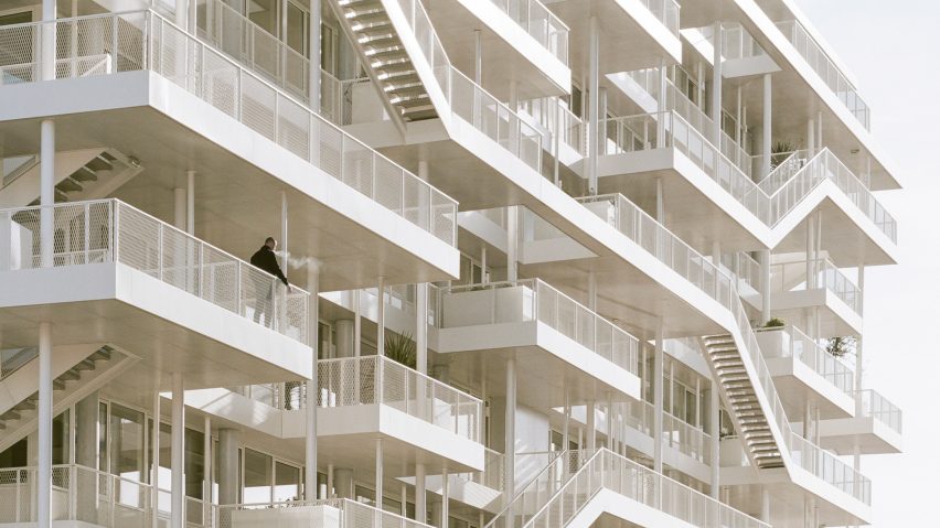 ANIS Office Building by Nicolas Laisné Architectes