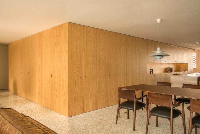 Apartamento Apcine by Saito Arquitetos