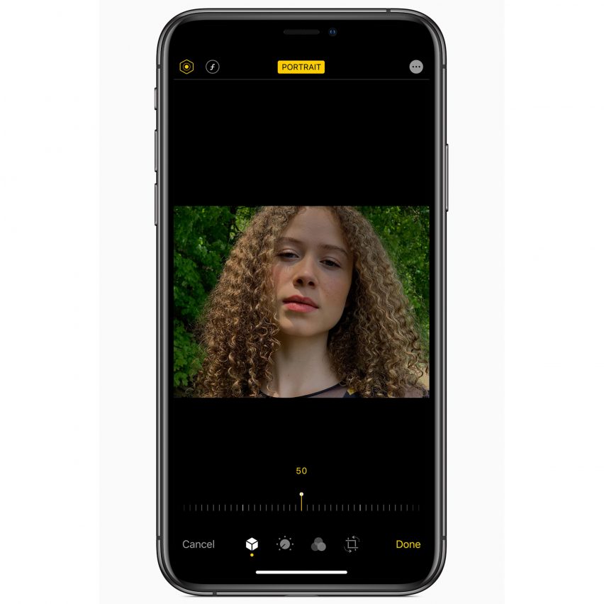 Apple iPhone iOS 13 including dark mode