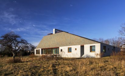 Bayhouse by Studio Rick Joy