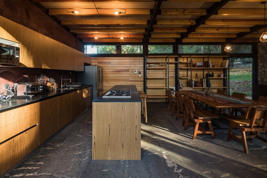 Casa Luzia by Saavedra Arquitectos in Avandaro, Mexico